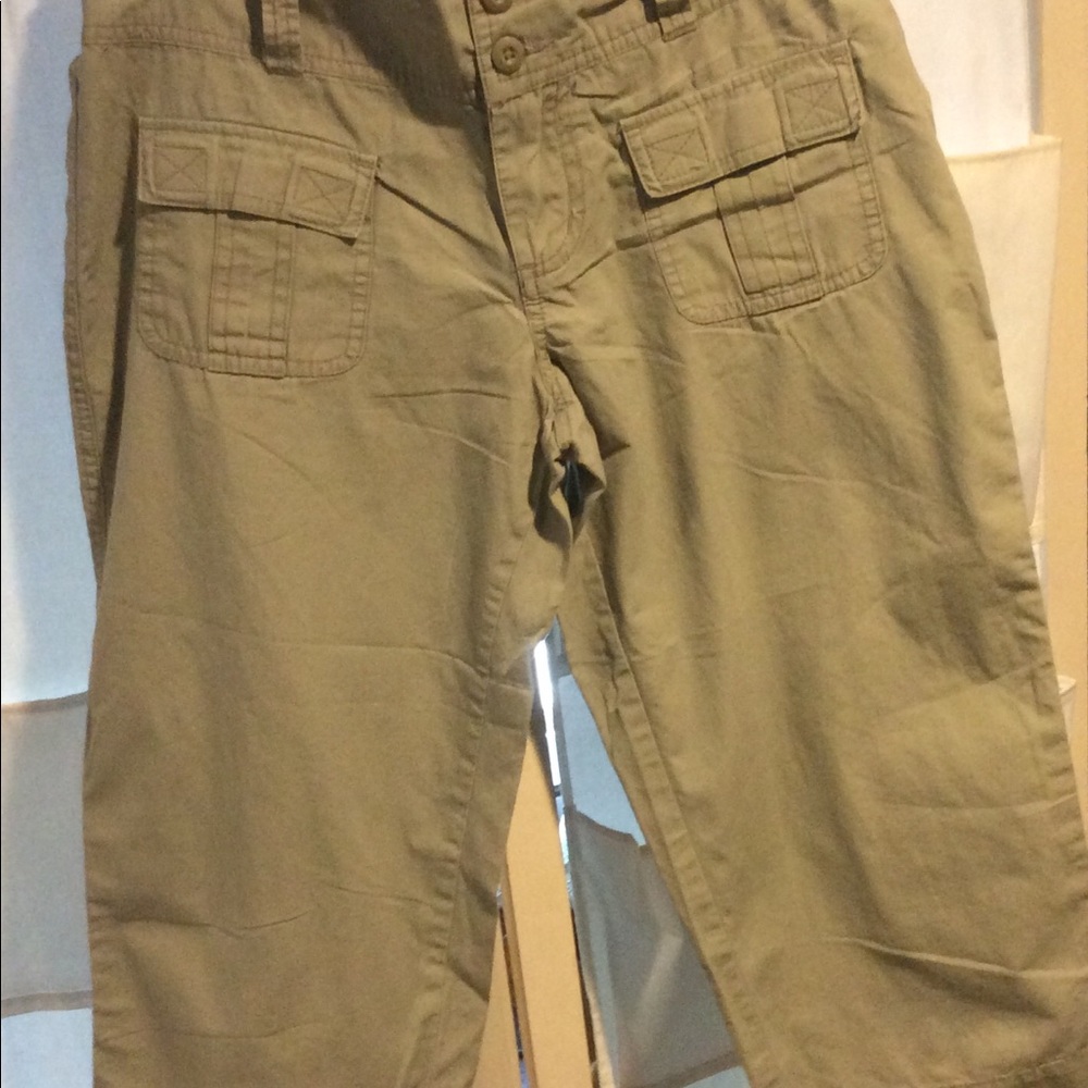 Khaki capris